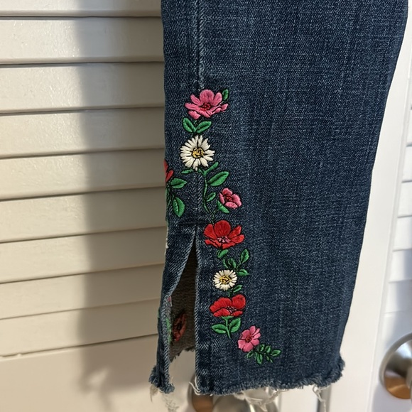 Levi’s 711 skinny jeans with embroidered flowers - Picture 2 of 4